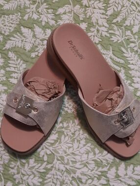 New Dr Scholls Women’s Metallic Gold Slide Sandals